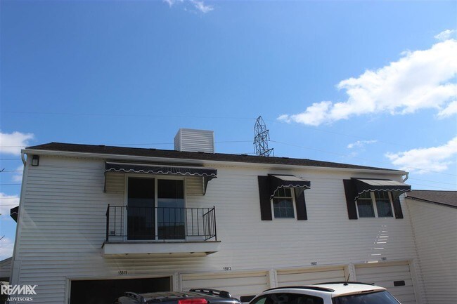 Building Photo - 15819 Newport Dr
