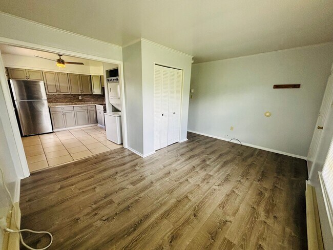 Foto del edificio - 2 Bedroom 1 bath Duplex