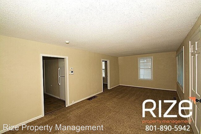Foto del edificio - 3 br, 1 bath House - 2549 South Park St E