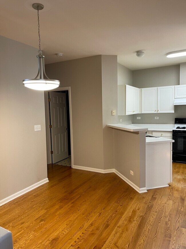 Foto del edificio - 1465 N Waterbury Cir