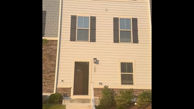 Foto del edificio - Room in Townhome on Poplar Leaf Way