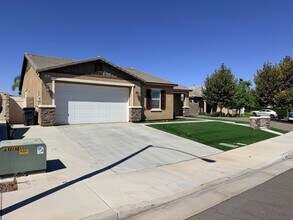 Building Photo - 31871 Eaton Ln