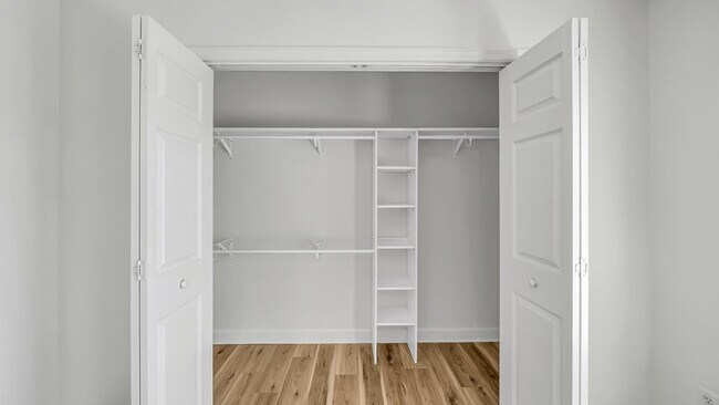 Foto del edificio - 2108 Sterling Cove Blvd