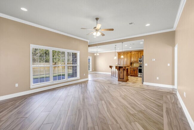 Foto del edificio - 62 Tantallon Dr