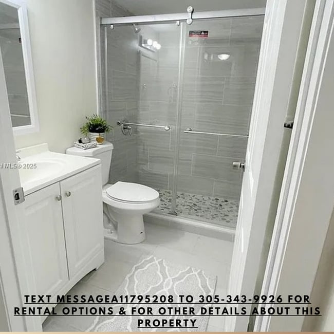 Foto del edificio - 15969 NW 64th Ave