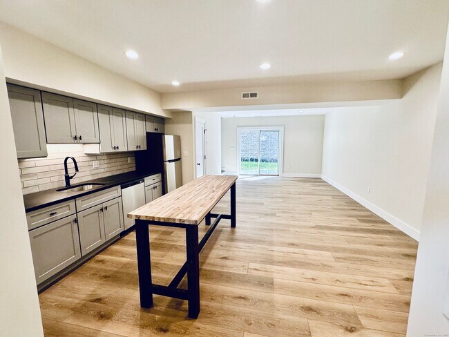 Foto del edificio - 28 South St