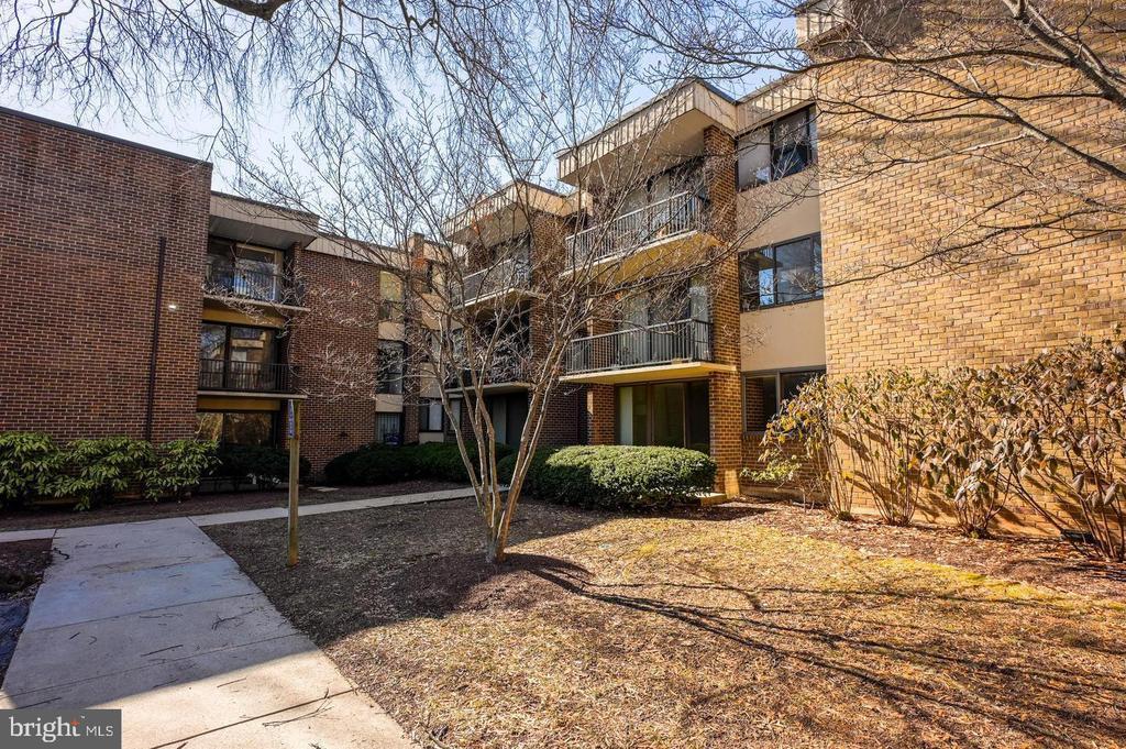 Foto principal - 9804 Georgia Ave