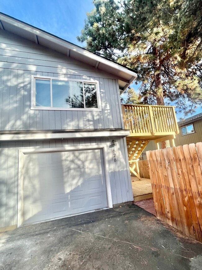 624 SE Wilson Ave, Bend, OR 97702 Townhome Rentals in Bend OR
