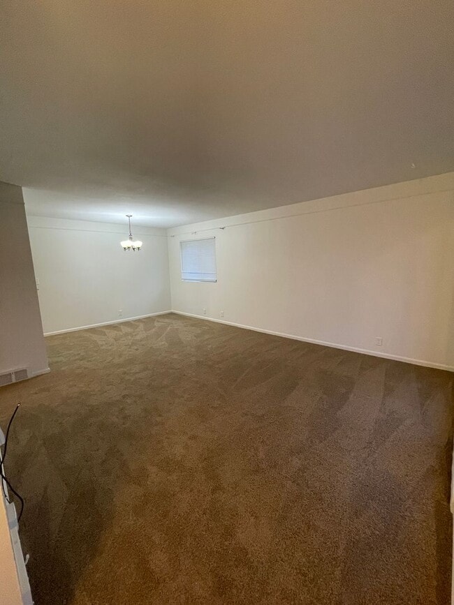 Foto del edificio - Three Bedroom Home for Rent in West Willow!