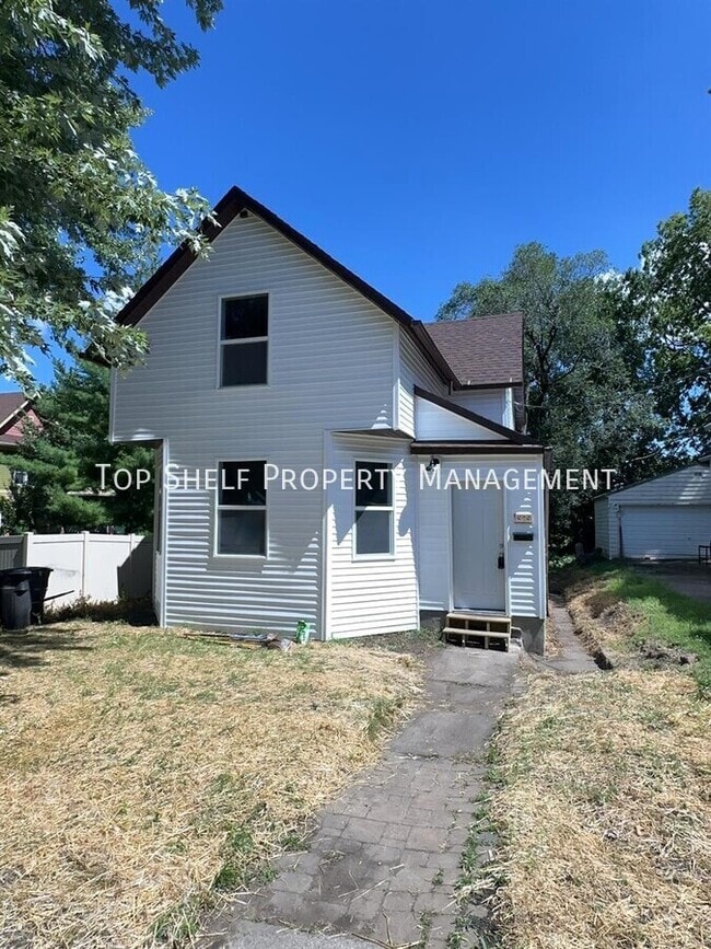 Building Photo - 1529 11th St