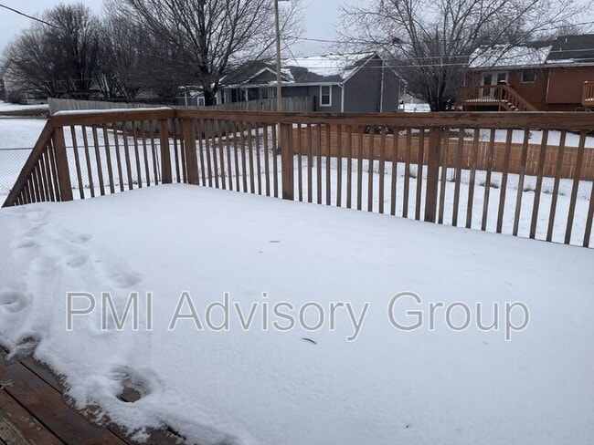 Building Photo - 7416 SW 27th St