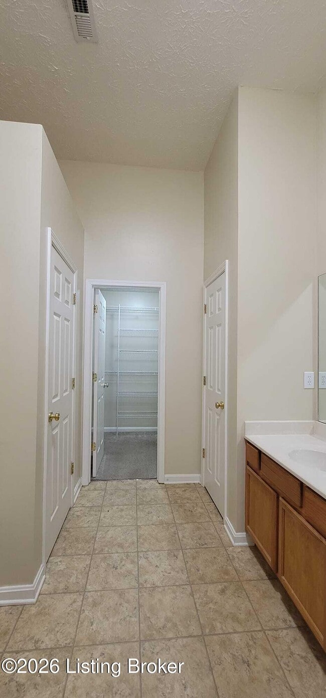Building Photo - 5603 Collington Ct