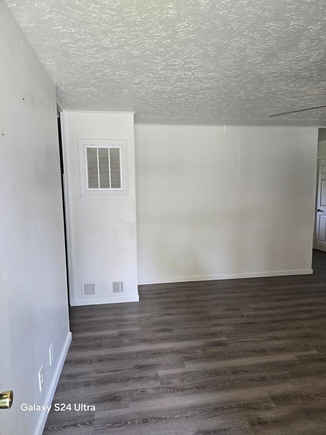 Building Photo - 1143 St Rose Ln