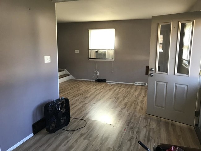 Building Photo - 311 Mansell Dr
