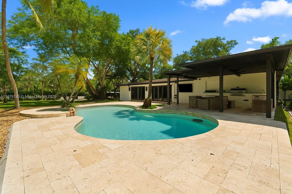 Primary Photo - 15202 SW 80th Ave