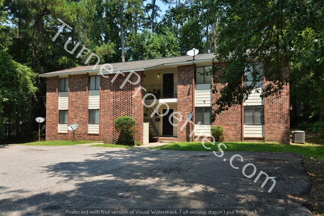 Building Photo - Neat 2 Bedroom Apartment in NE Columbia