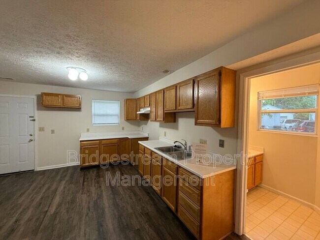 Foto del edificio - 4500 Elliot Ave