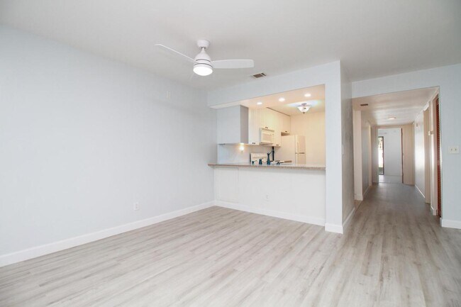 Building Photo - 13250 Ridge Rd