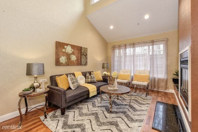 Building Photo - 3 br, 3 bath Townhome - 40 Blue Coral Ter