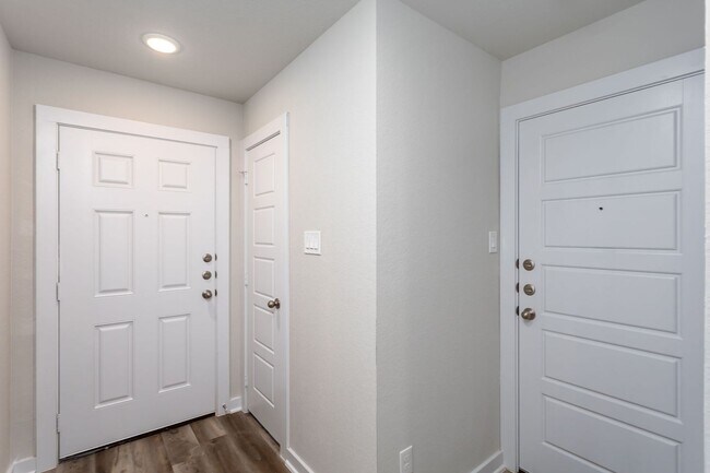 Building Photo - Move-In Ready Hunters Ranch Home with Fenced Yard & Community Amenities-Near Seaworld