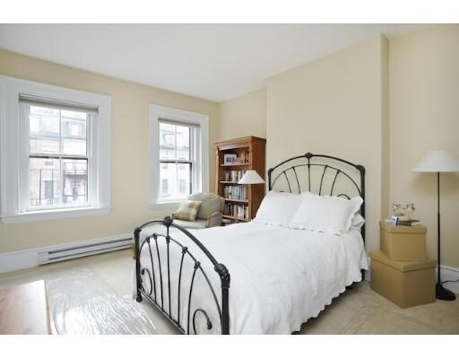 Foto principal - 54 E Springfield St