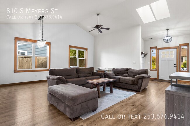 Foto del edificio - 810 S Meyers St