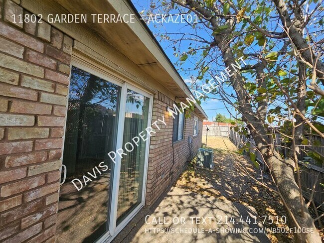 Foto del edificio - 11802 GARDEN Ter