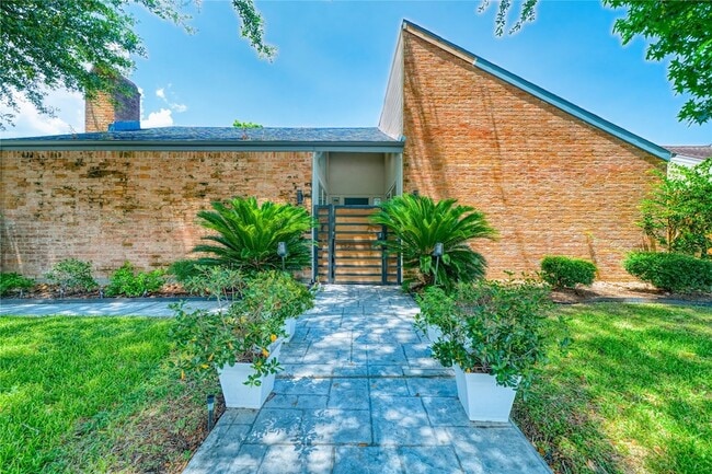 Photo - 7606 Portal Drive Unit House