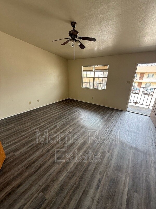 Building Photo - 208 Veterans Ave