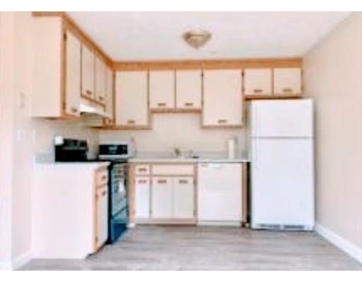 Building Photo - 2400 Skyline Dr