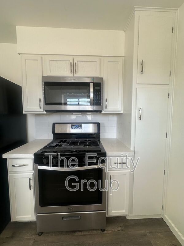Foto del edificio - 1608 W Sunnyview Ave