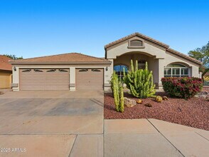 Building Photo - 9926 E Pantera Ave