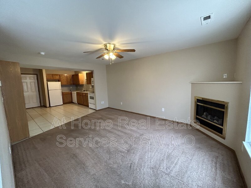 1414 Frosty Dr, Ozark, MO 65721 Townhome Rentals in Ozark MO