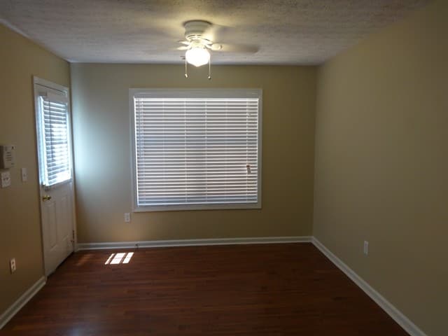 Building Photo - 1070 Athena Ct