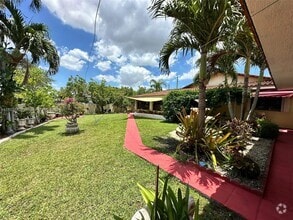 Building Photo - 7170 SW 17th Terrace