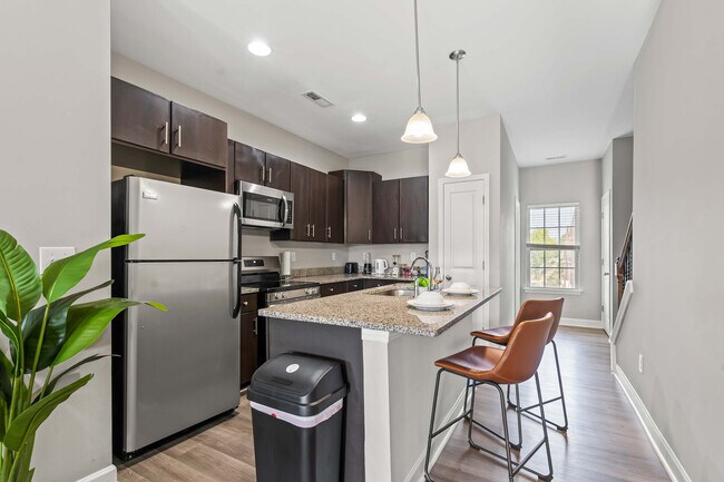 Building Photo - 12834 Delvin Castle Ct