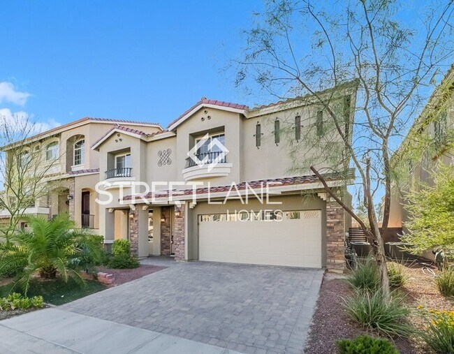 Building Photo - Stunning 4 Bedroom 3.5 Bath !