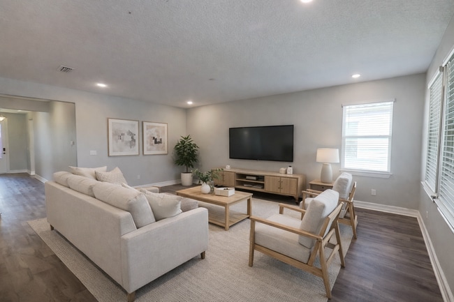 Building Photo - 13232 Saw Palm Crk Trl