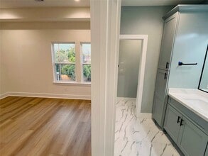 Building Photo - 3104 Arlington St