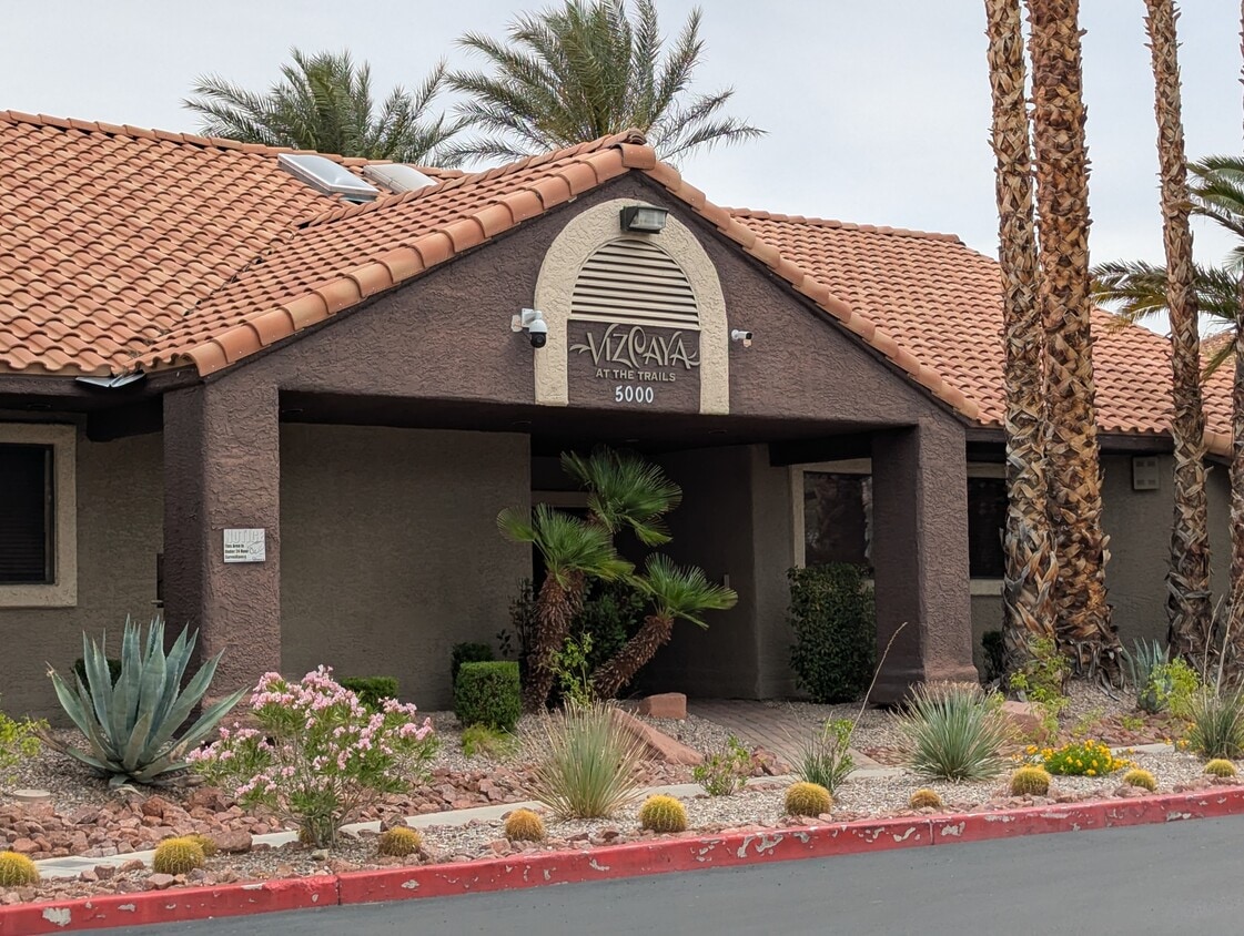 Primary Photo - 5038 S Rainbow Blvd