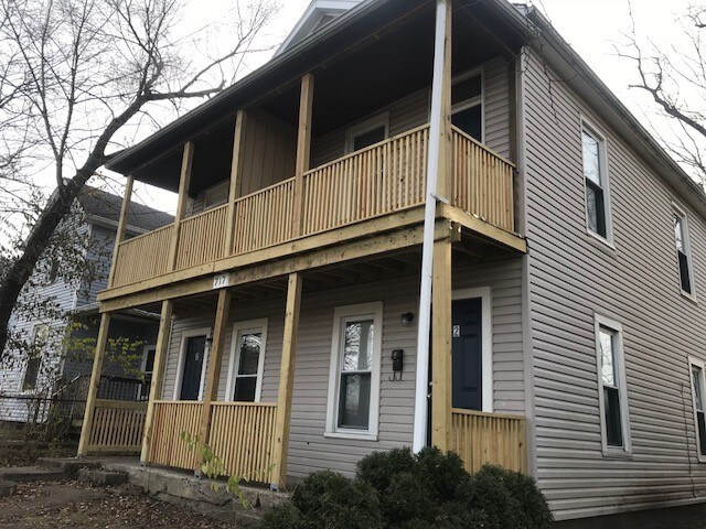 Primary Photo - 717 Mulberry St