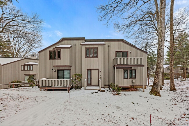 Foto del edificio - 9 Talcott Ridge Rd