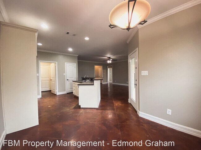 Building Photo - 3 br, 2 bath House - 308 Centenial Ave