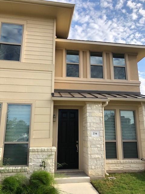 Foto del edificio - 13800 Lyndhurst St