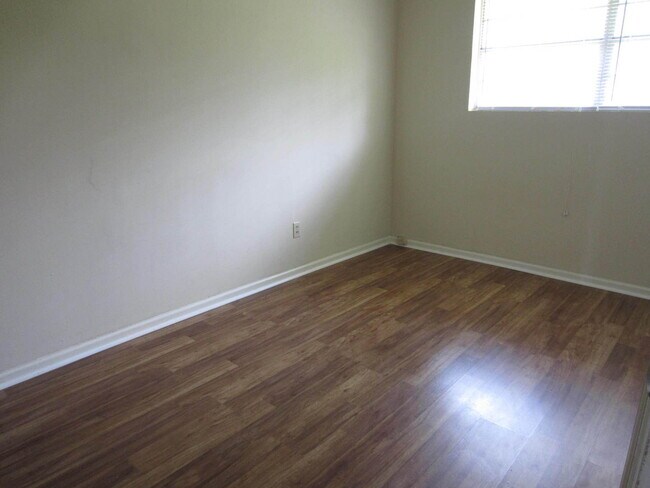 Foto del edificio - 2BD/1B Remodeled Duplex