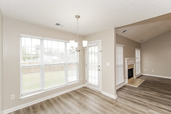 Foto del edificio - 20 Tavern Green