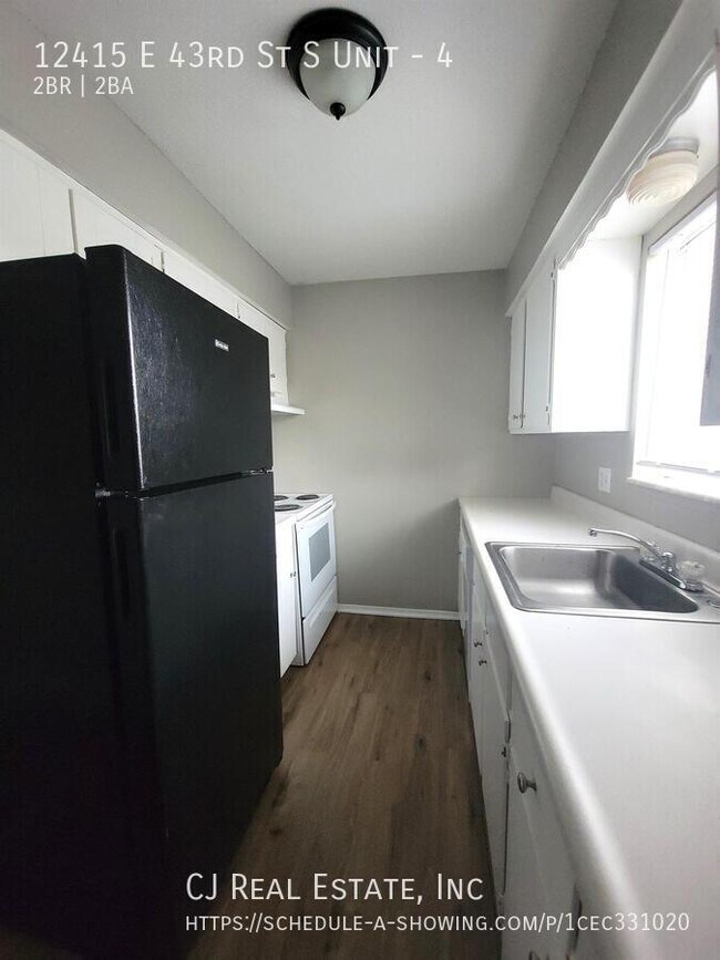 Foto del edificio - 12415 E 43rd St S