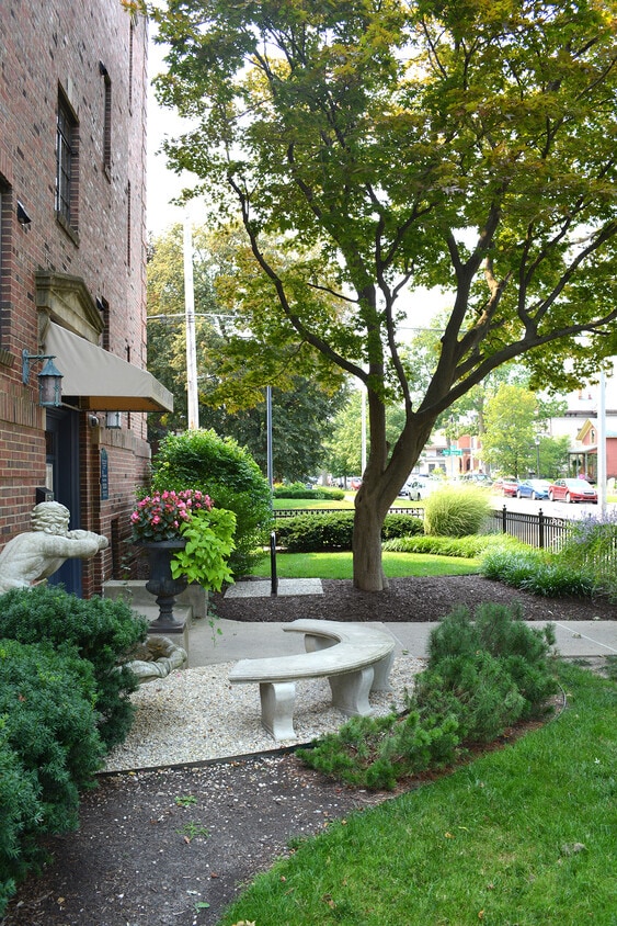 Building Photo - Garrison Flats