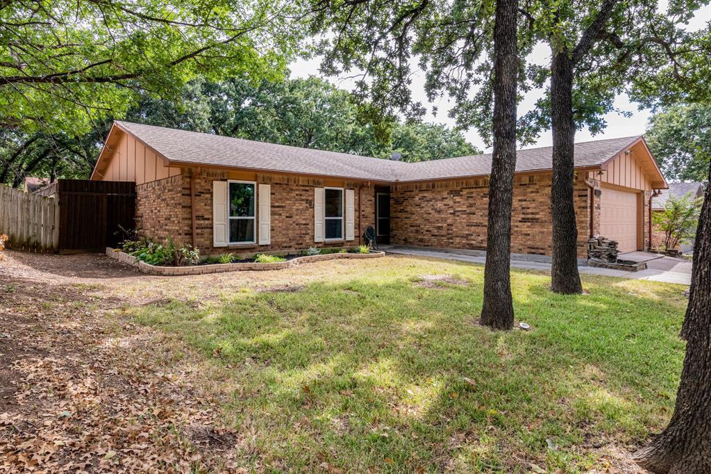Foto principal - 3720 Pinewood St