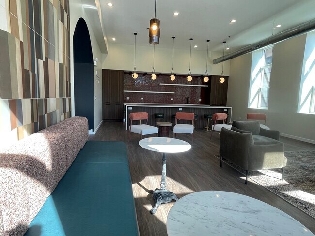 Foto del edificio - 4641 N Ashland Ave